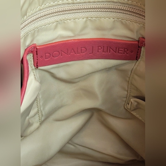 Donald J Pliner Apricot Bucket Shoulder Bag Med - Picture 6 of 16